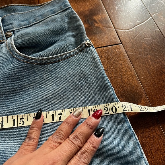 Armani Jeans - Picture 5 of 11